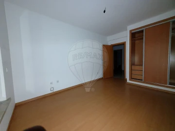 Apartamento T4 para Venda em Pinhal Novo