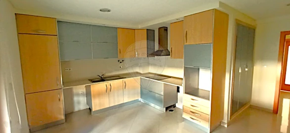 Apartamento T4 para Venda em Pinhal Novo