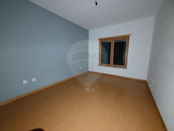 Apartamento T4 para Venda em Pinhal Novo