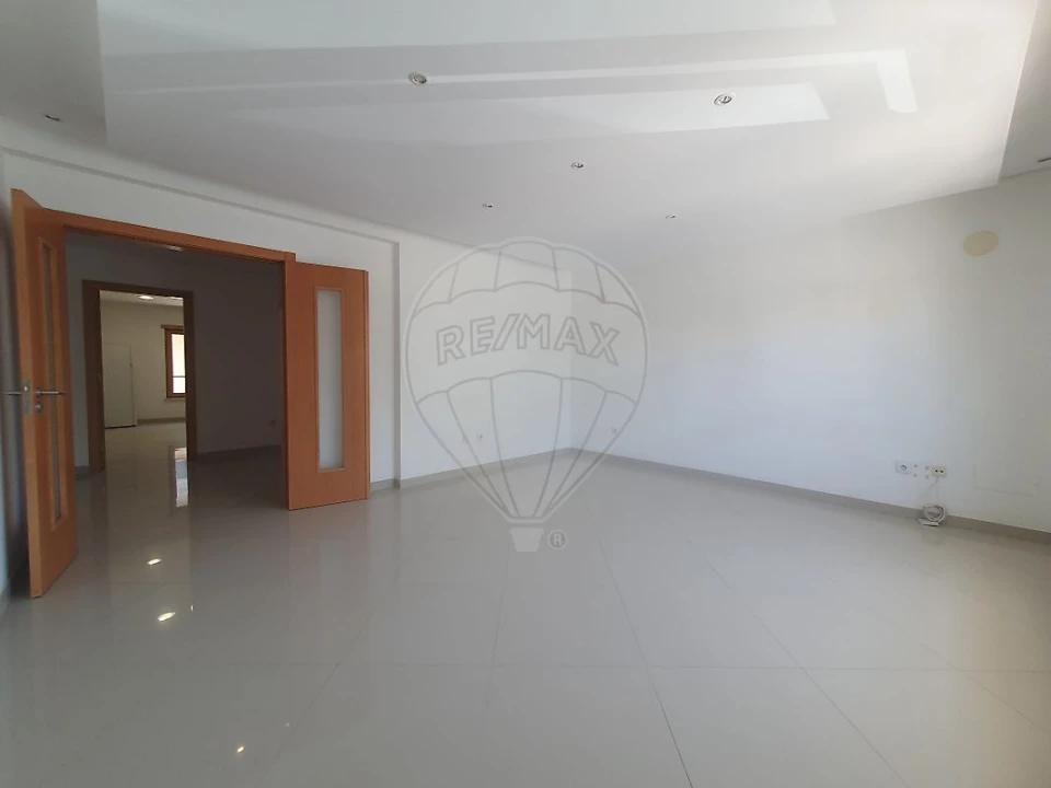Apartamento T4 para Venda em Pinhal Novo Foto 15