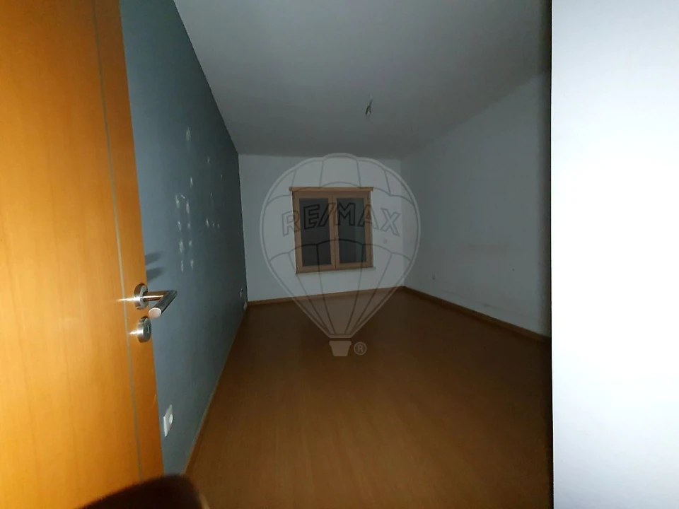 Apartamento T4 para Venda em Pinhal Novo Foto 24