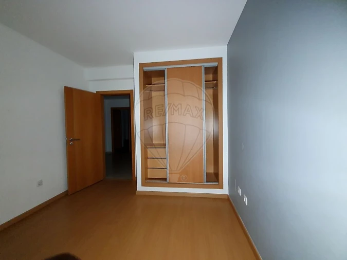 Apartamento T4 para Venda em Pinhal Novo Foto 15