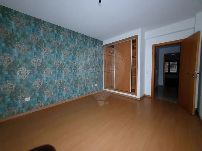 Apartamento T4 para Venda em Pinhal Novo Foto 17