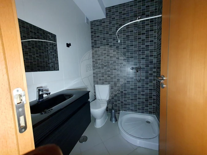 Apartamento T4 para Venda em Pinhal Novo Foto 35