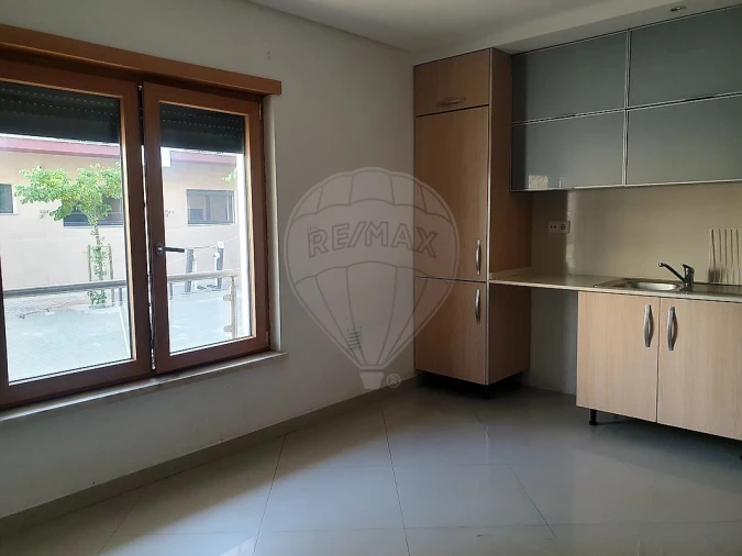 Apartamento T4 para Venda em Pinhal Novo Foto 6