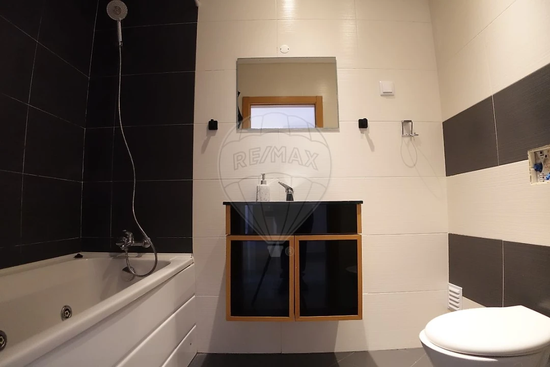 Apartamento T4 para Venda em Pinhal Novo Foto 11