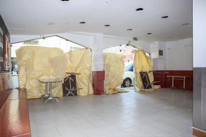 Loja para Venda em Castanheira do Ribatejo e Cachoeiras