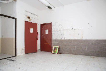 Loja para Venda em Castanheira do Ribatejo e Cachoeiras