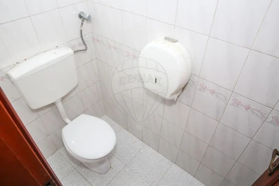 Loja para Venda em Castanheira do Ribatejo e Cachoeiras