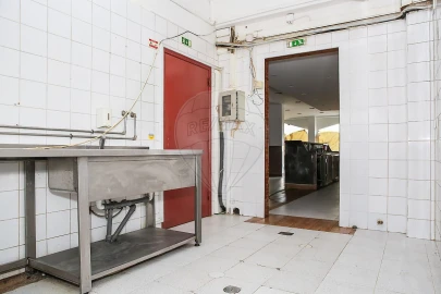 Loja para Venda em Castanheira do Ribatejo e Cachoeiras