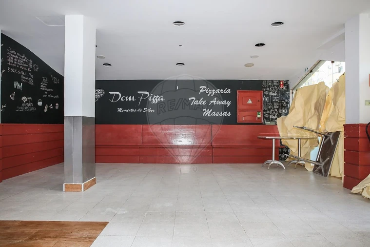 Loja para Venda em Castanheira do Ribatejo e Cachoeiras Foto 13