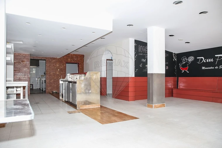 Loja para Venda em Castanheira do Ribatejo e Cachoeiras Foto 7