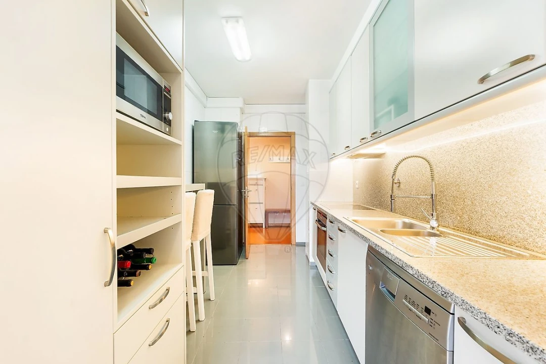 Apartamento T3 para Venda em Campanhã Foto 15