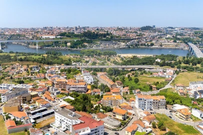 Moradia T3 para Venda em Oliveira do Douro