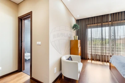 Moradia T3 para Venda em Oliveira do Douro