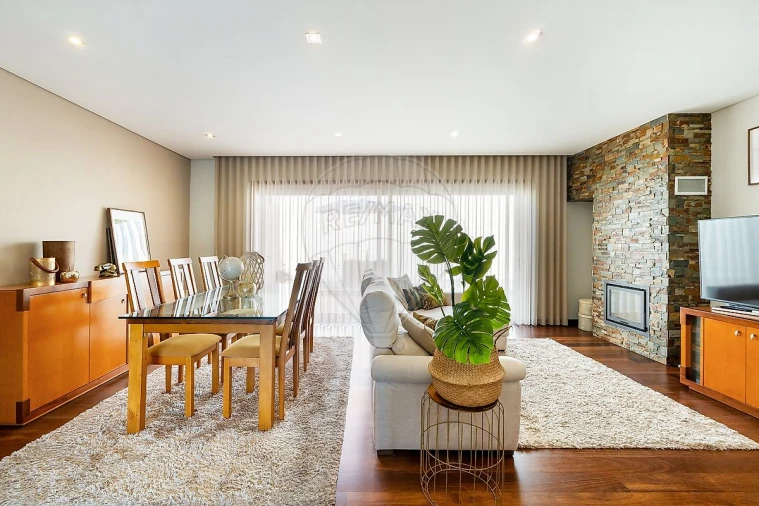 Moradia T3 para Venda em Oliveira do Douro Foto 6