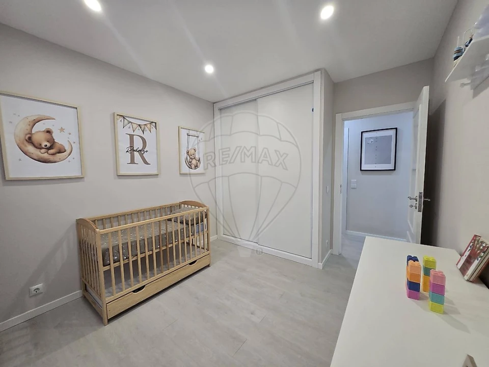 Apartamento T3 para Venda em Pedrouços Foto 18