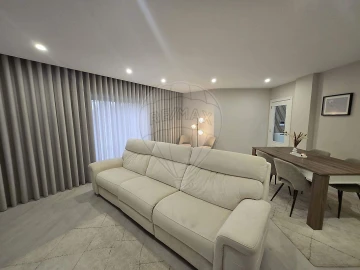 Apartamento T3 para Venda em Pedrouços