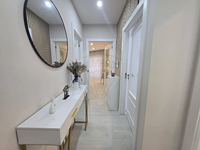 Apartamento T3 para Venda em Pedrouços Foto 3