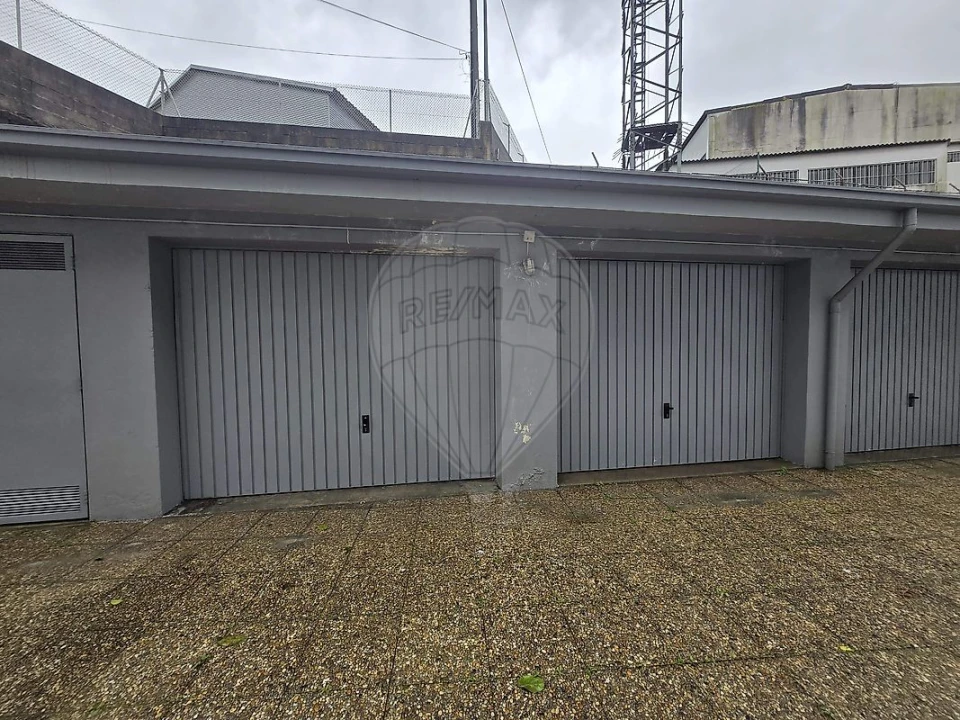 Apartamento T3 para Venda em Pedrouços Foto 24