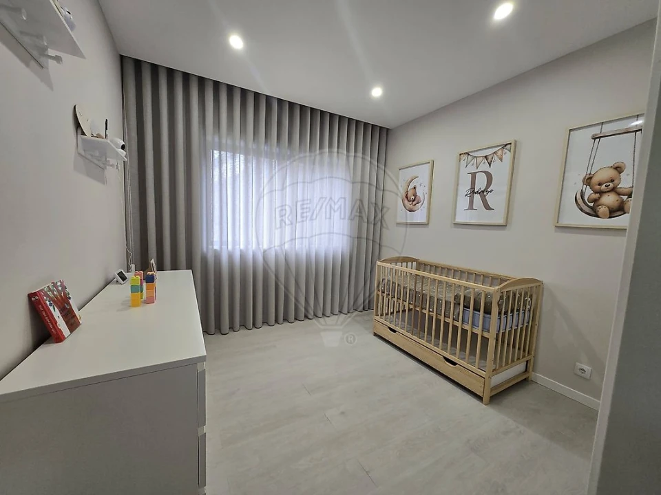 Apartamento T3 para Venda em Pedrouços Foto 17