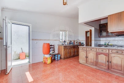 Moradia T2 para Venda em São João das Lampas e Terrugem