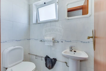 Moradia T2 para Venda em São João das Lampas e Terrugem