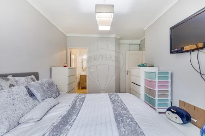 Apartamento T2 para Venda em Algueirão-Mem Martins