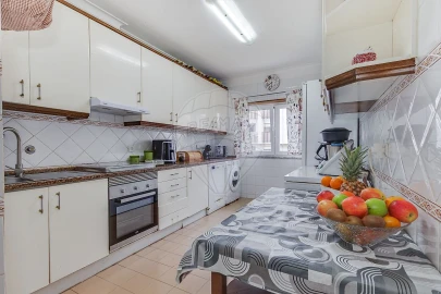 Apartamento T2 para Venda em Algueirão-Mem Martins