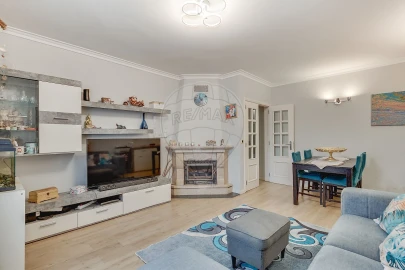 Apartamento T2 para Venda em Algueirão-Mem Martins