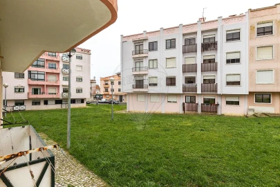 Apartamento T2 para Venda em Algueirão-Mem Martins