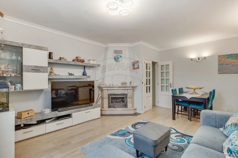 Apartamento T2 para Venda em Algueirão-Mem Martins Foto 33