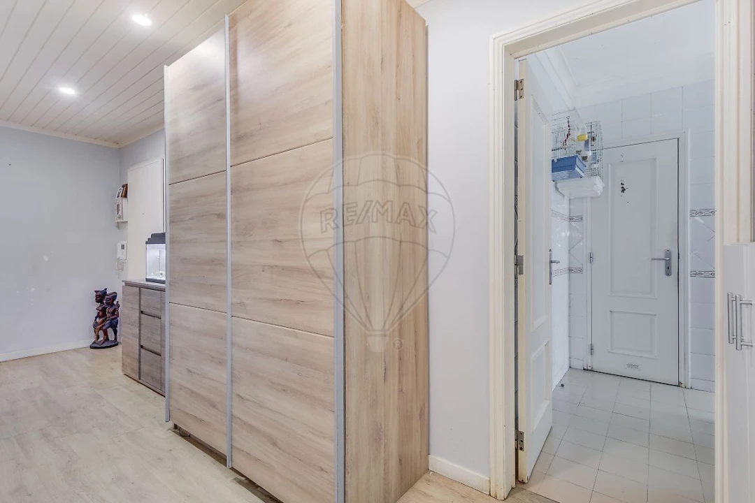 Apartamento T2 para Venda em Algueirão-Mem Martins Foto 18