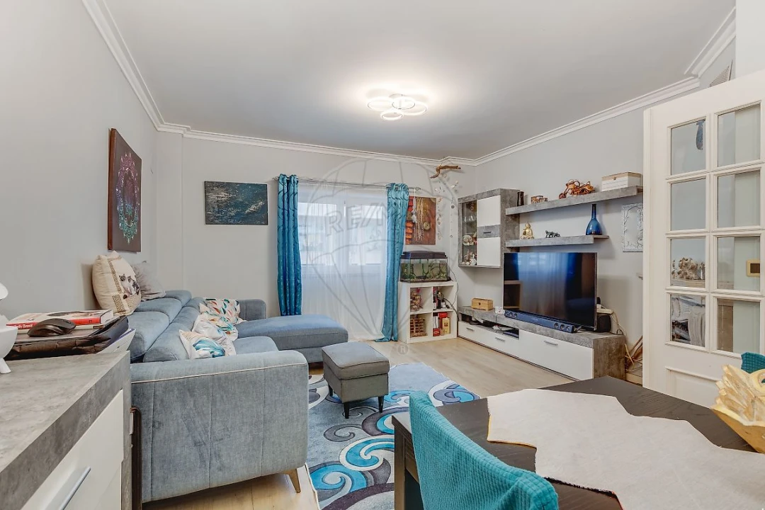 Apartamento T2 para Venda em Algueirão-Mem Martins Foto 3