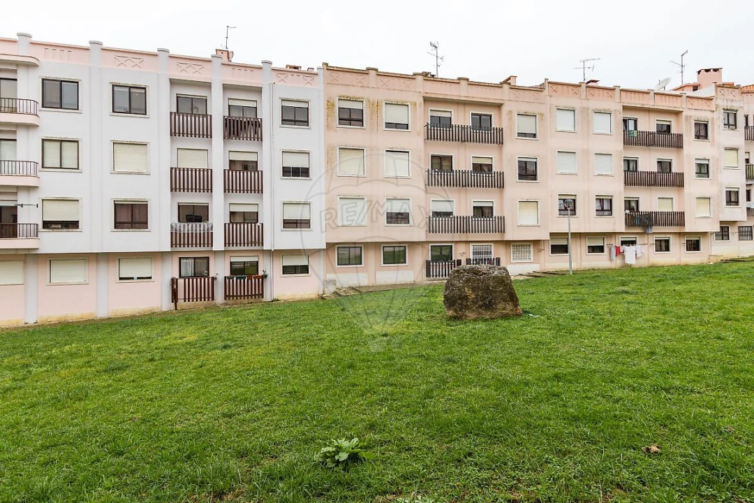 Apartamento T2 para Venda em Algueirão-Mem Martins Foto 27