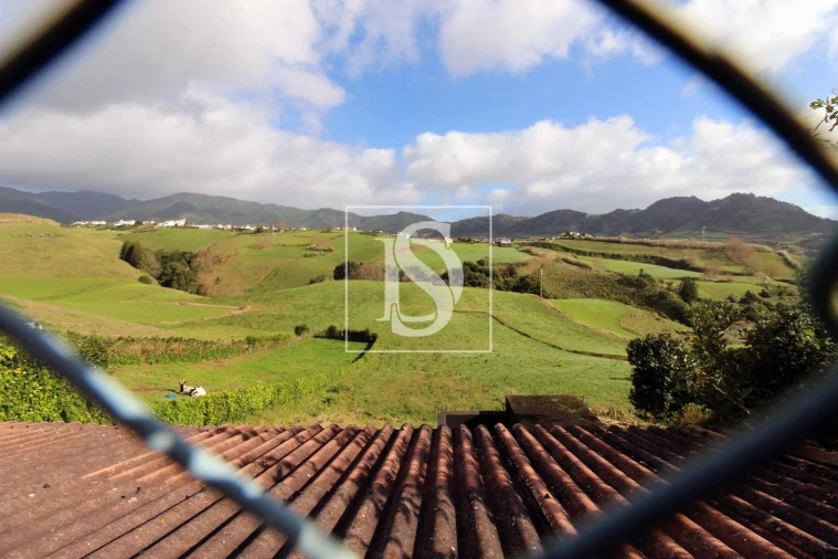 Moradia T2 para Venda em Povoação Foto 12