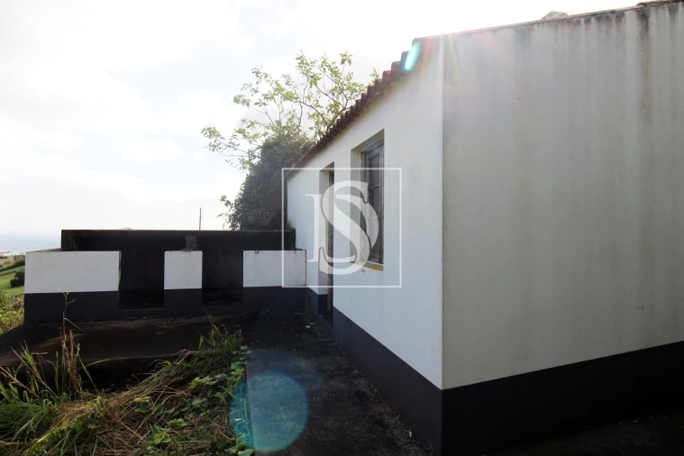 Moradia T2 para Venda em Povoação Foto 14