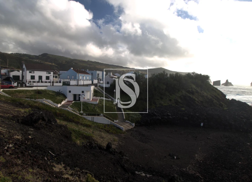 Terreno para Venda em Mosteiros Foto 8