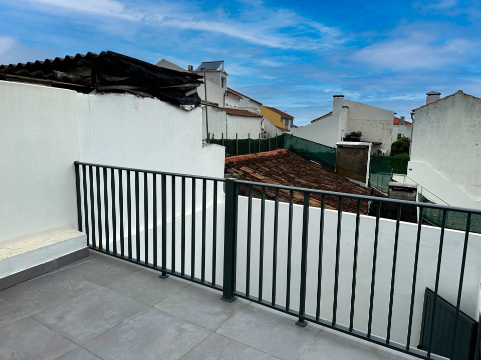 Moradia T4 para Venda em Maia Foto 16