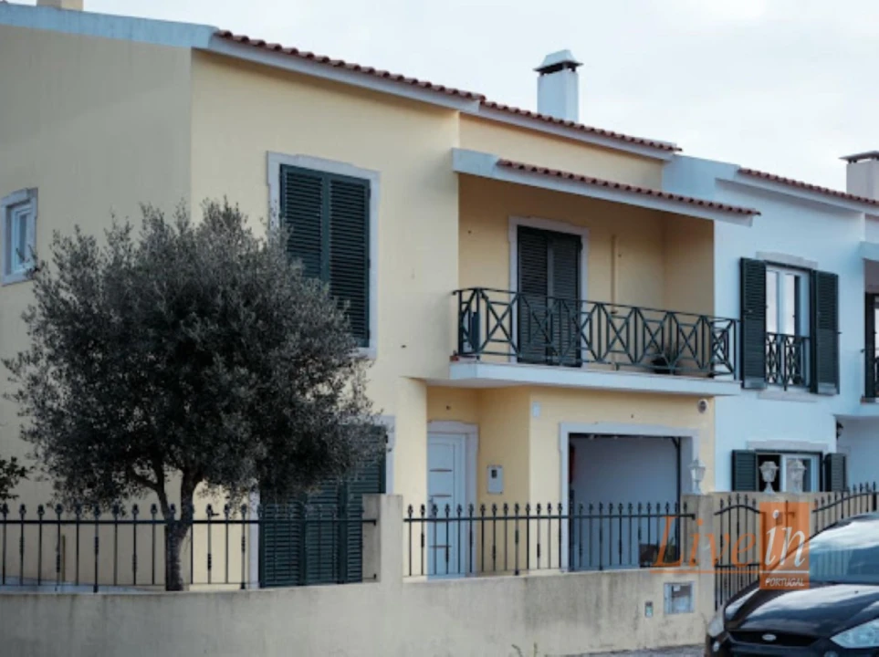 Moradia T5 para Venda em Silveira Foto 3