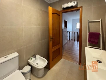 Moradia T5 para Venda em Silveira