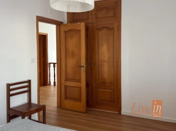 Moradia T5 para Venda em Silveira