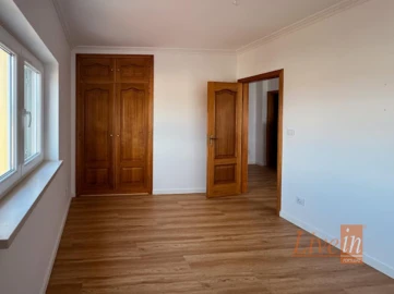 Moradia T5 para Venda em Silveira