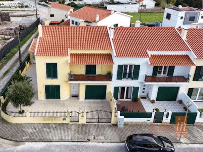 Moradia T5 para Venda em Silveira Foto 2