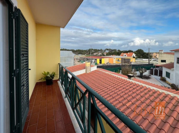 Moradia T5 para Venda em Silveira Foto 17