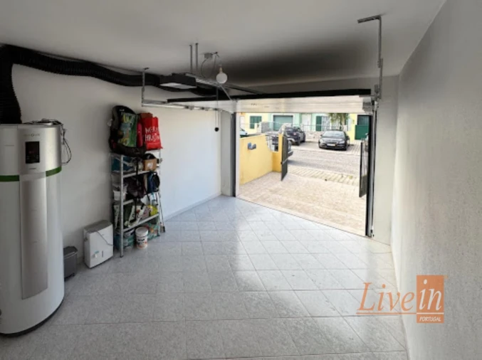 Moradia T5 para Venda em Silveira Foto 33