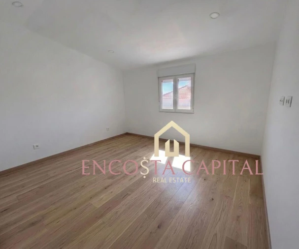 Apartamento T2 para Venda em Queluz e Belas Foto 12