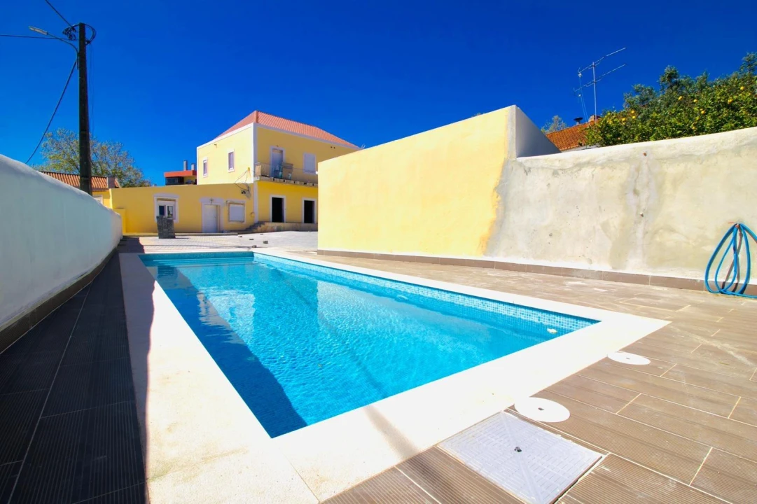 Apartamento T1 para Venda em Agualva e Mira-Sintra Foto 6