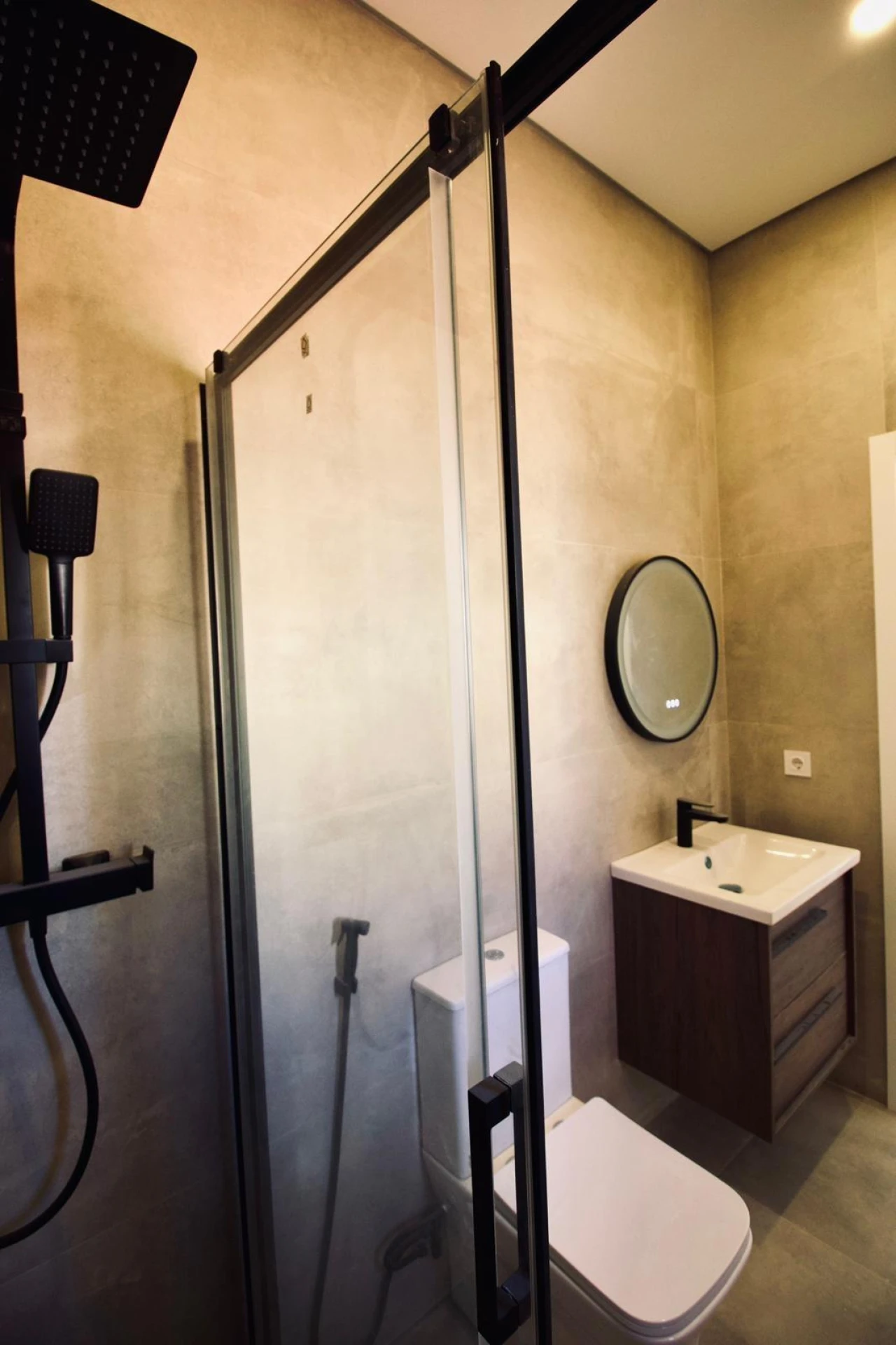 Apartamento T1 para Venda em Agualva e Mira-Sintra Foto 7