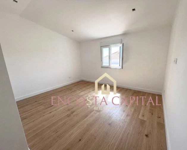 Apartamento T2 para Venda em Queluz e Belas Foto 8